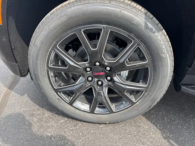 New 2026 Onyx Black GMC Elevation image 31