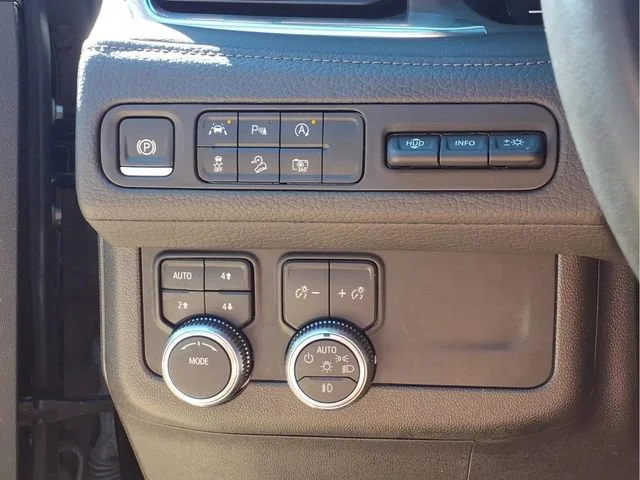 Used 2024 Onyx Black GMC Denali image 15