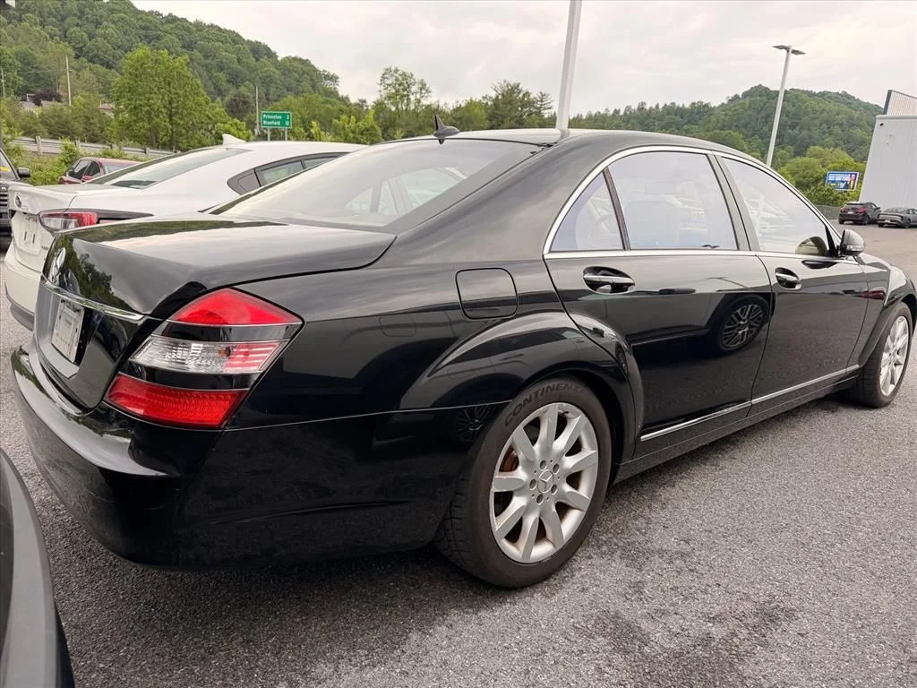 Used 2007 Black Mercedes-Benz S 550 image 13