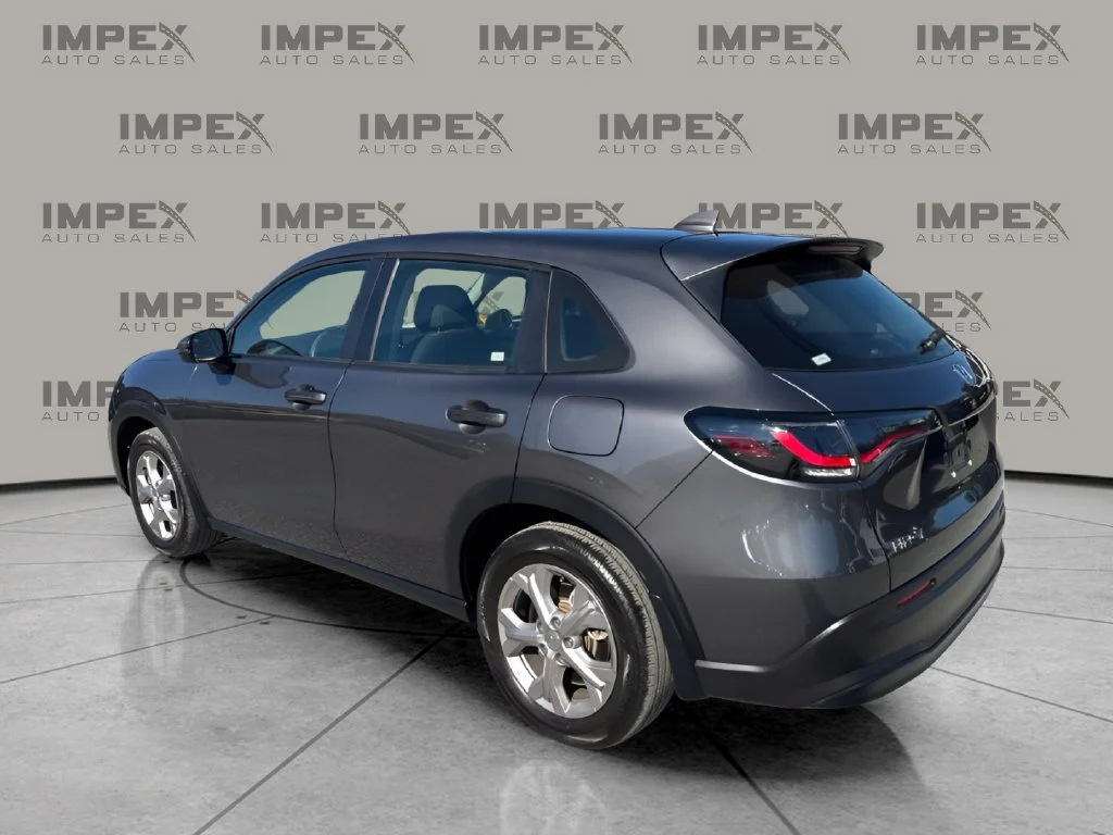 Used 2025  Honda LX image 3