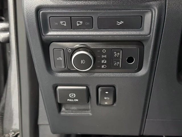 Used 2022 Gray Ford XLT image 14