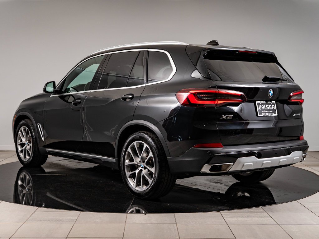 Used 2023 Black Sapphire Metallic BMW xDrive40i image 6