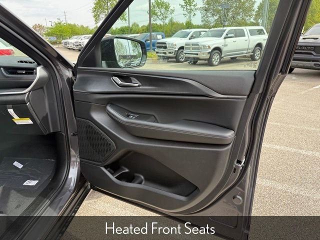New 2025 Baltic Gray Metallic Clear-Coat Exterior Paint Jeep Altitude X image 21