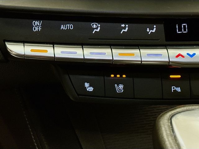 Used 2024 Black Cadillac Premium Luxury image 20