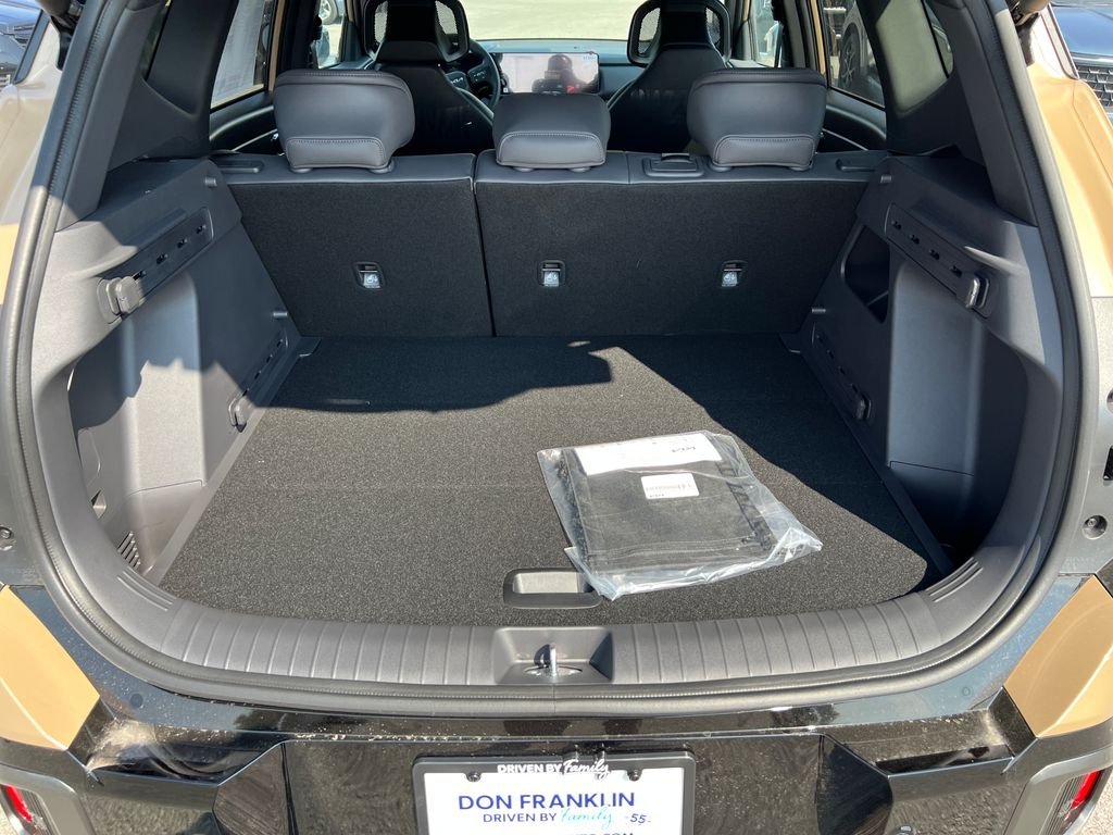 New 2027 Brown Kia X-Line S image 9