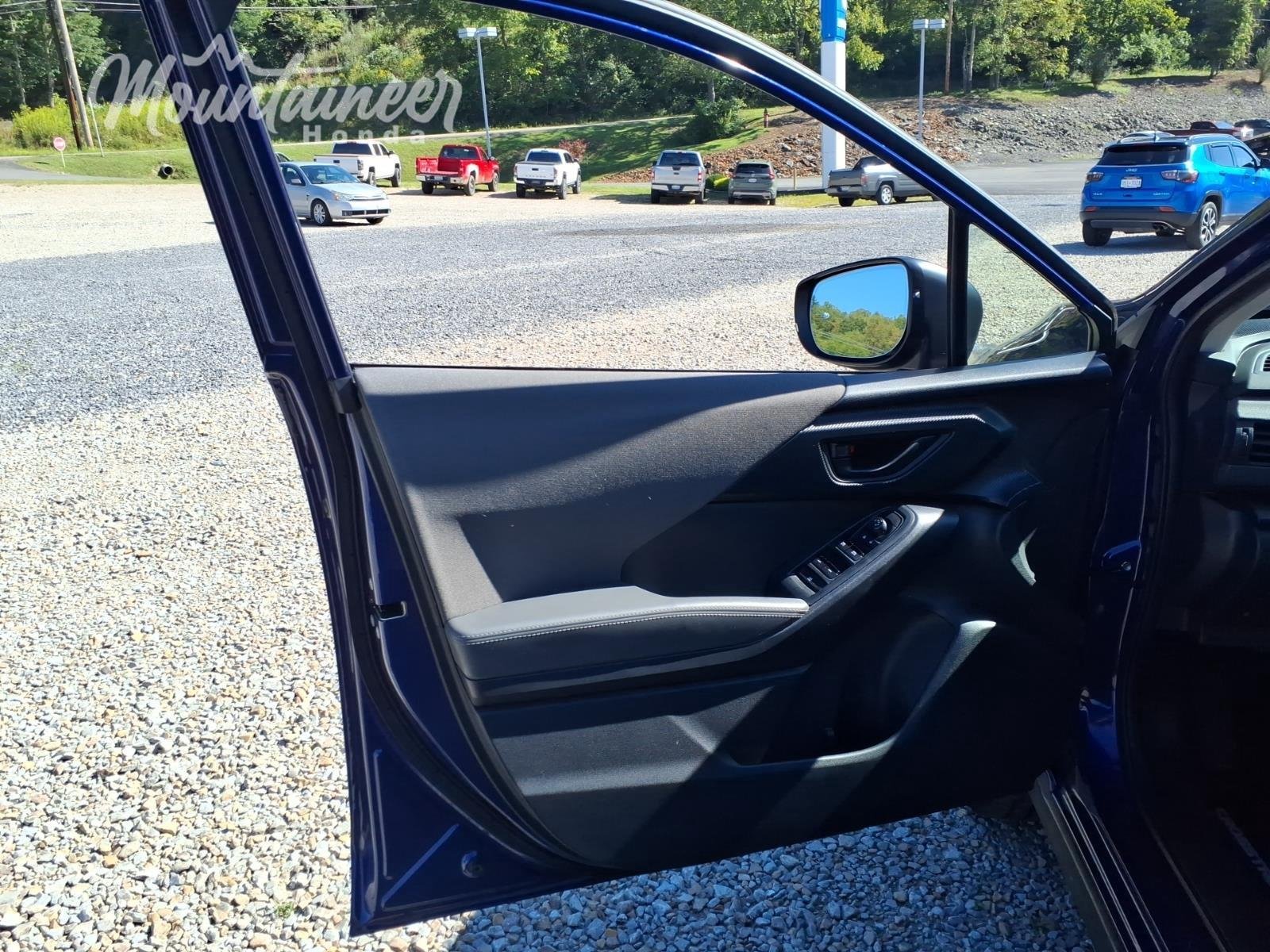 Used 2025 Sapphire Blue Pearl Subaru Premium image 13