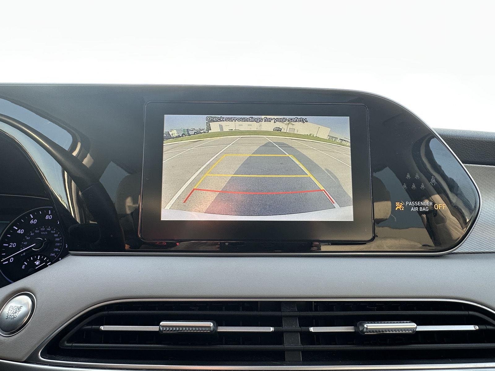 Used 2020 Hyper White Hyundai SEL image 11