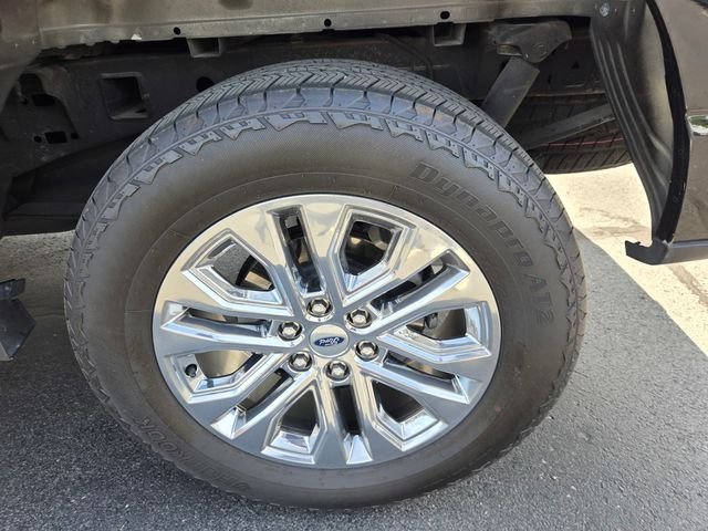 Used 2024 Black Metallic Ford Lariat image 41