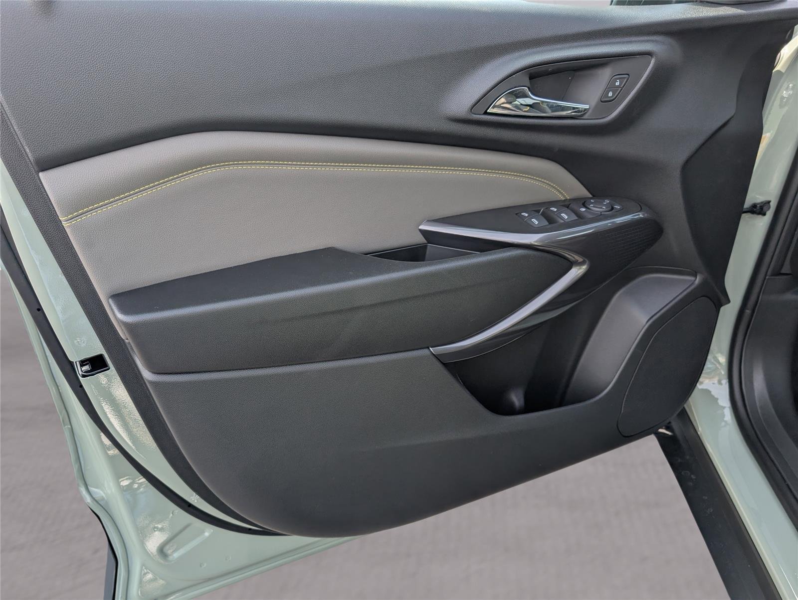 New 2026 Cacti Green Chevrolet ACTIV image 28