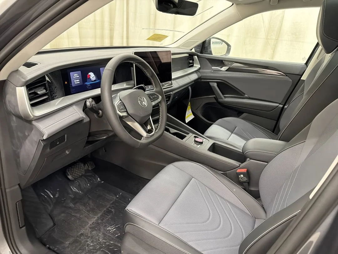 New 2026 Platinum Gray Metallic Volkswagen SE image 14