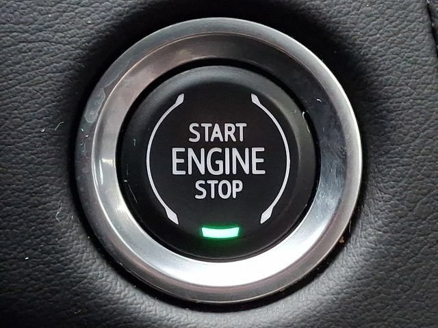 Used 2021 Summit White Chevrolet Z71 image 25