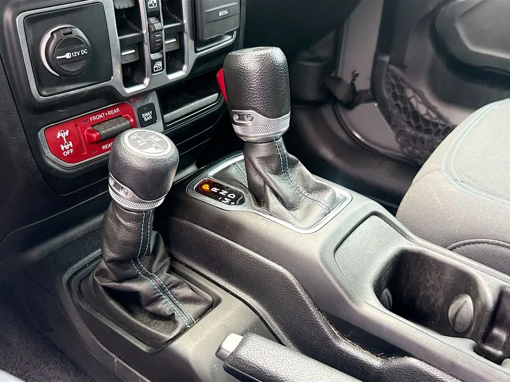 Used 2023 Gray Jeep Rubicon 4xe image 18