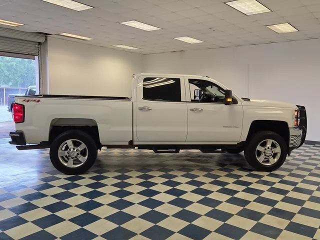 Used 2019 SUMMIT WHITE Chevrolet Work Truck image 8