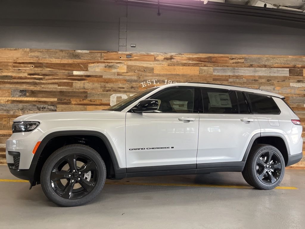 2025 Jeep Grand Cherokee L Altitude - Photo 14