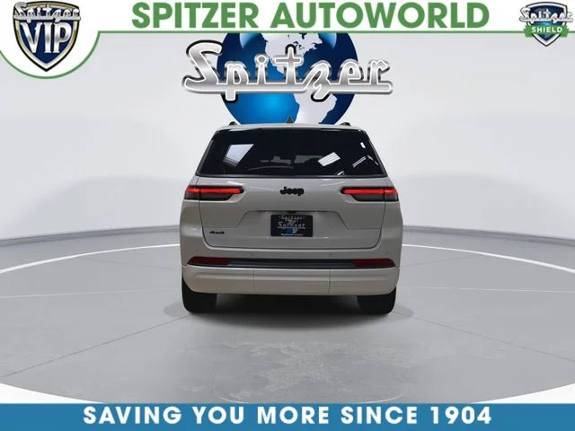 New 2026 Bright White Clear-Coat Exterior Paint Jeep Limited Reserve image 8