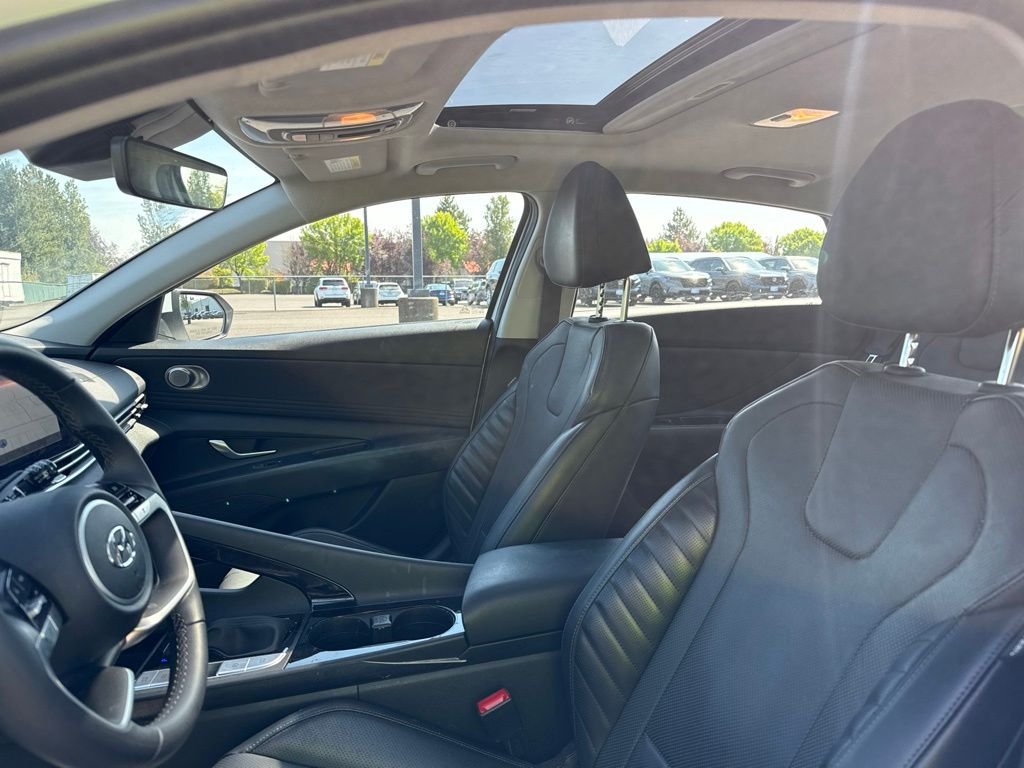 Used 2023 Lunar White Hyundai Limited image 8
