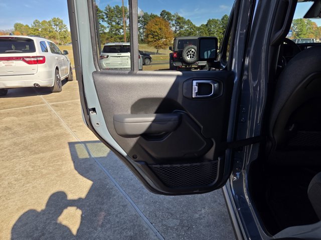 New 2026 Anvil Clear-Coat Exterior Paint Jeep Rubicon image 28