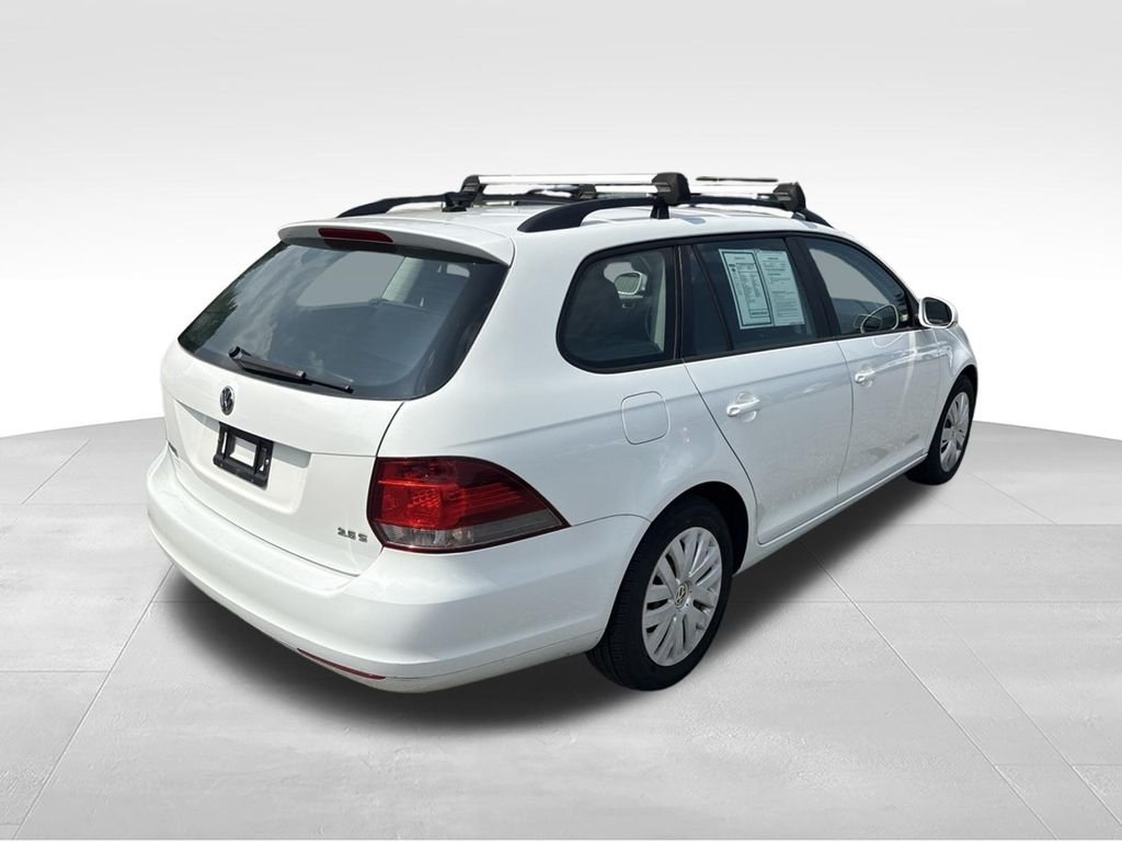 Used 2014 White Volkswagen 2.5L S image 4