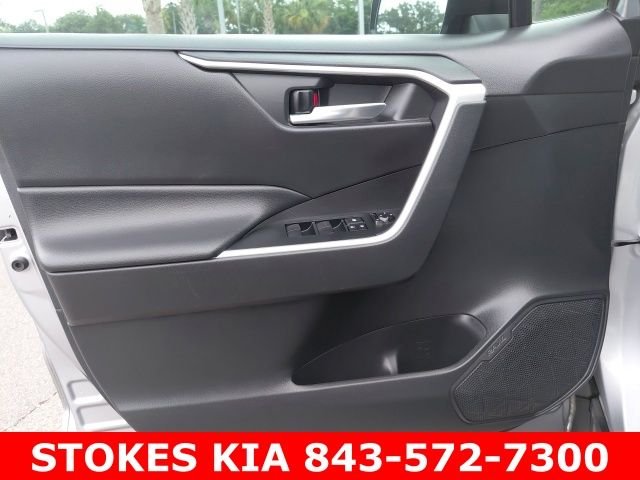 Used 2021 Silver Toyota XLE image 19