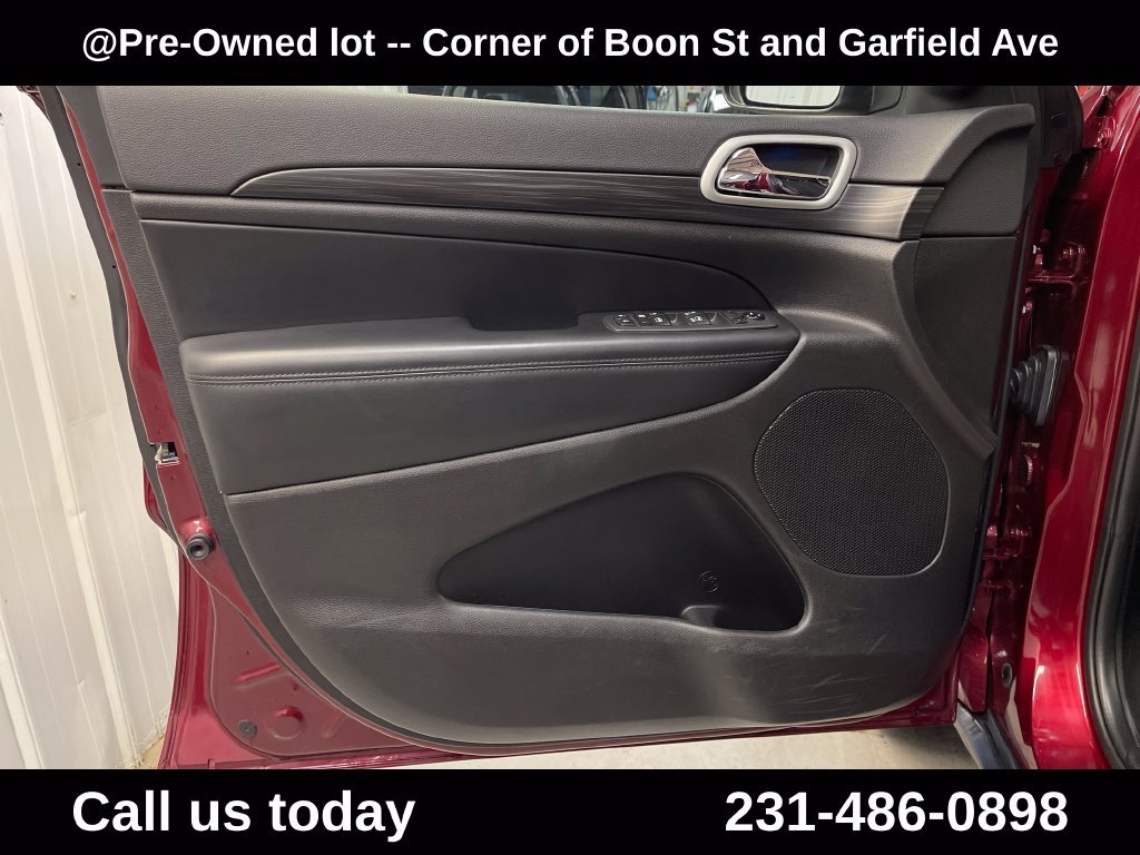 Used 2021 Red Jeep Laredo E image 15