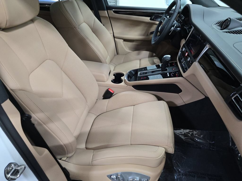 Used 2025 White Porsche S image 27