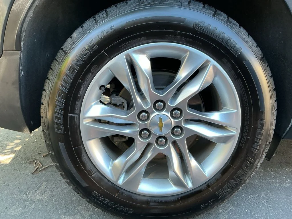 Used 2019 Gray Chevrolet Base image 28