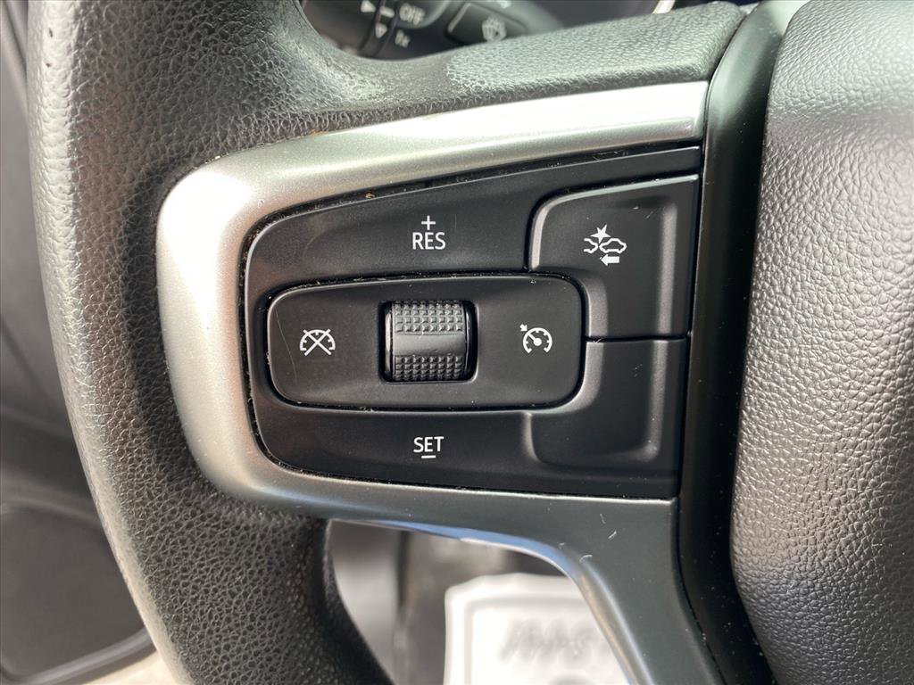 Used 2021 Satin Steel Metallic Chevrolet Custom image 17