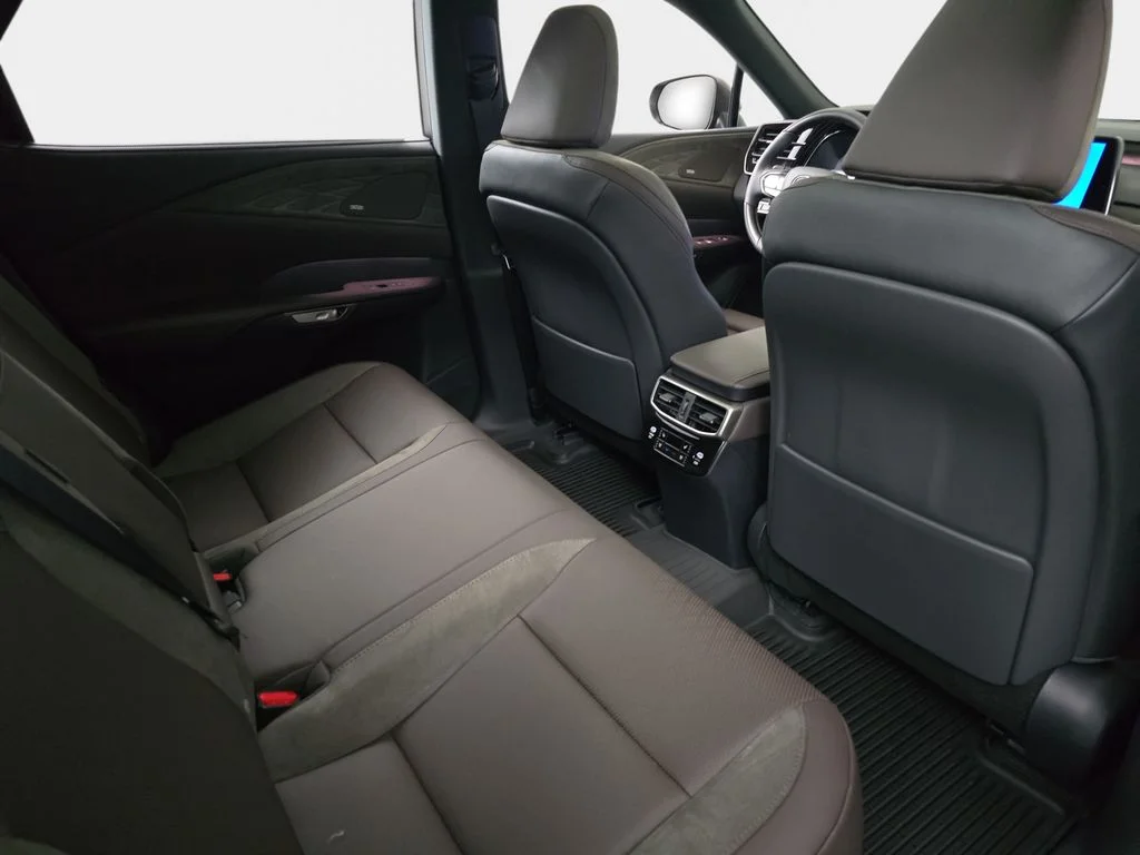New 2026 Nori Green Pearl Lexus LUXURY image 11