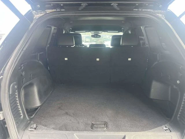 Certified Used 2022 Black Jeep Laredo X image 12