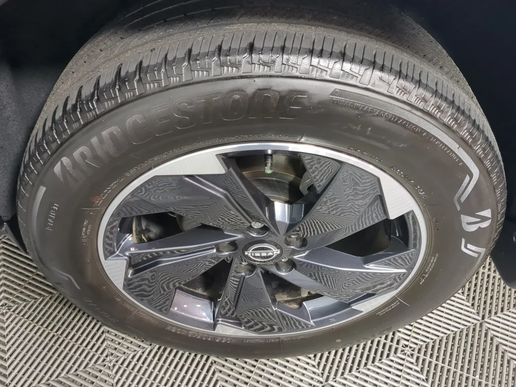 Certified Used 2025 Brilliant Silver Metallic Nissan SV image 16