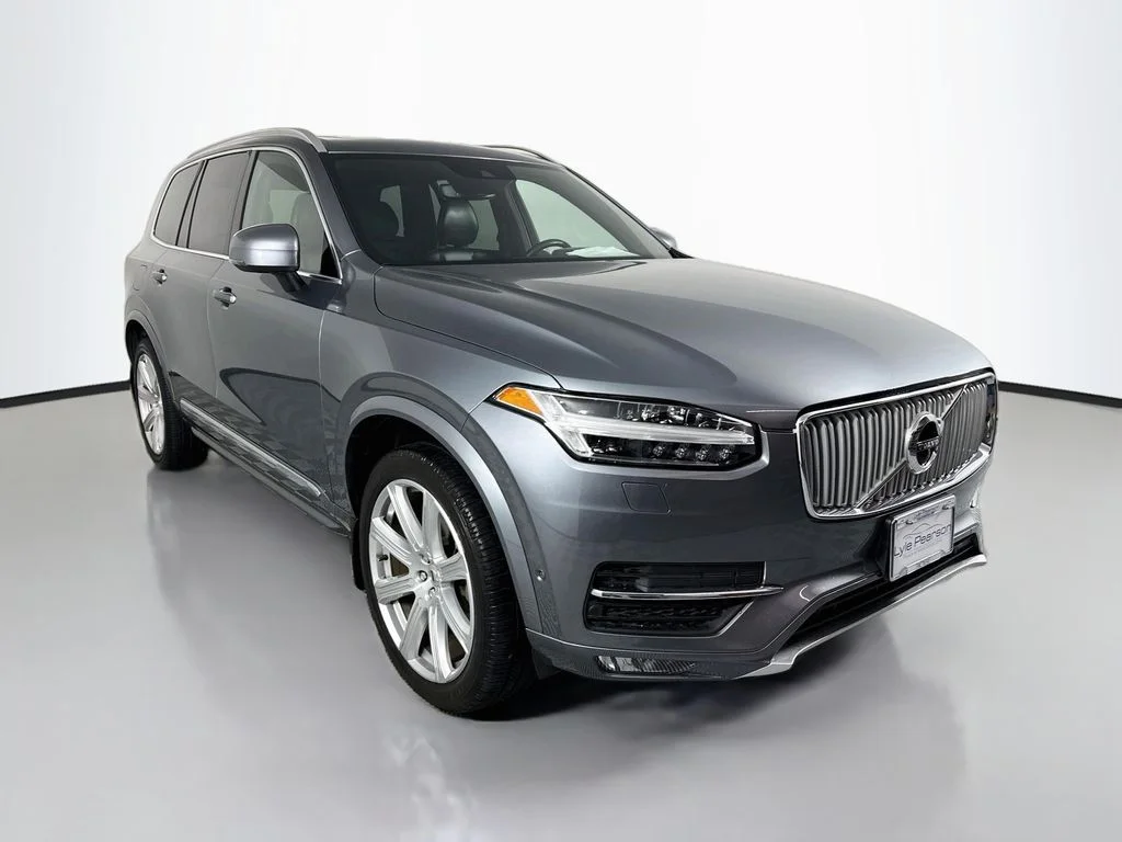 Used 2017 Osmium Gray Metallic Volvo T6 Inscription image 7