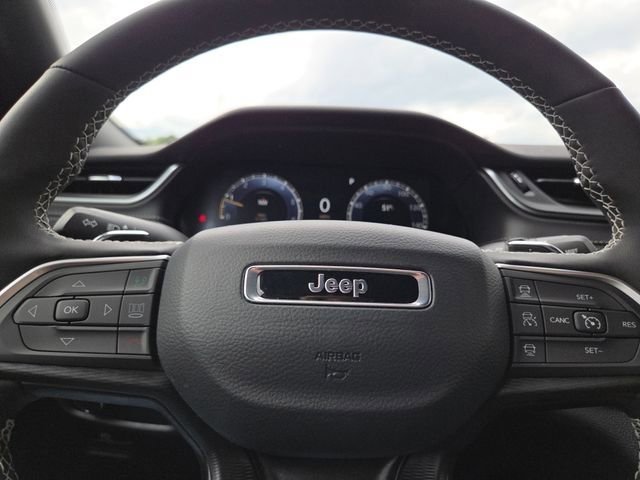 New 2026 Baltic Gray Metallic Clear-Coat Exterior Paint Jeep Laredo image 32