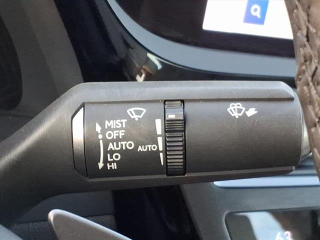 2025 Lexus ES Hybrid 300h - Photo 26