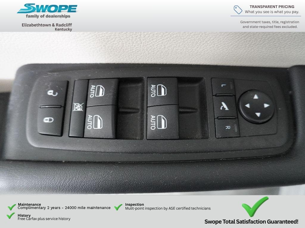 Used 2024 Silver Mist Clearcoat Chrysler Limited image 15
