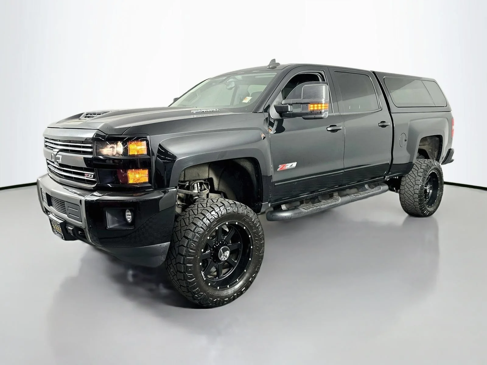 Used 2019 BLACK Chevrolet LTZ image 4
