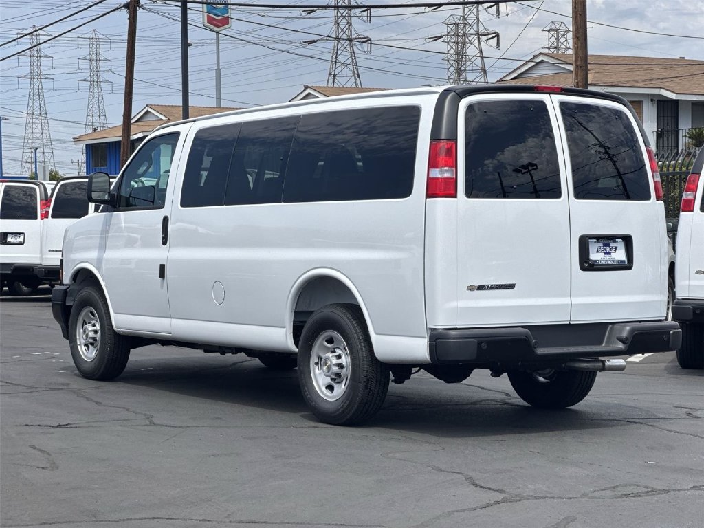 2026 Chevrolet Express Passenger LS - Photo 7