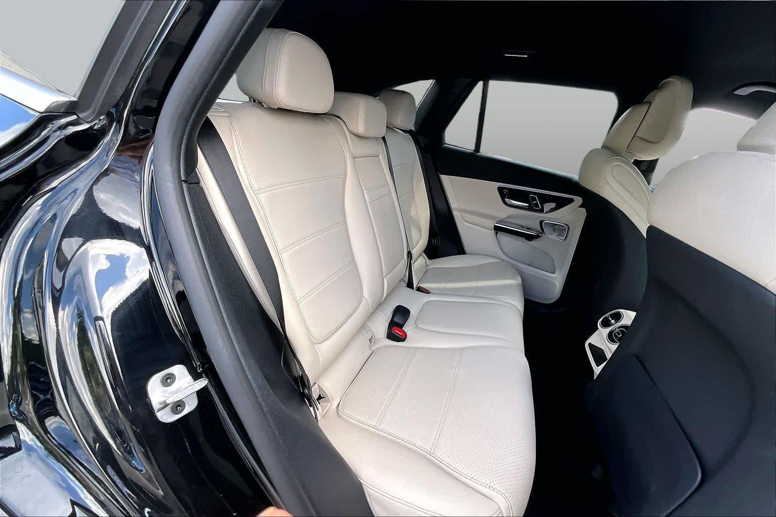 2024 Mercedes-Benz GLC 18