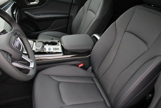 Used 2025 Black Audi 55 Premium image 7