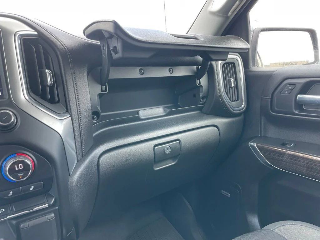 Used 2020 Red Chevrolet RST image 44