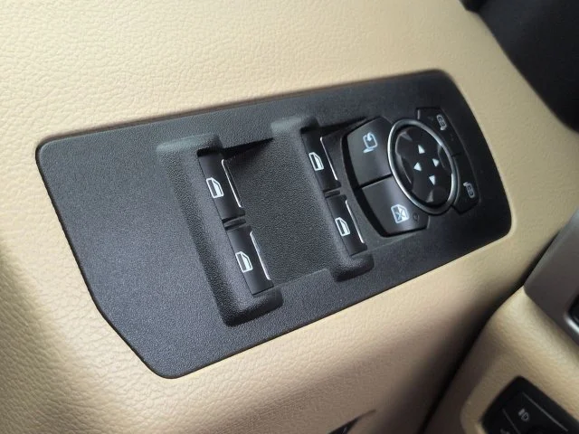 Used 2016 Bronze Fire Metallic Ford Lariat image 25
