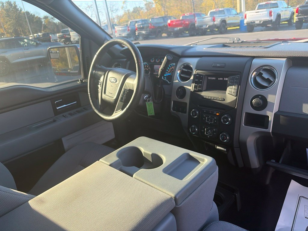 Used 2014 Red Ford XL image 37