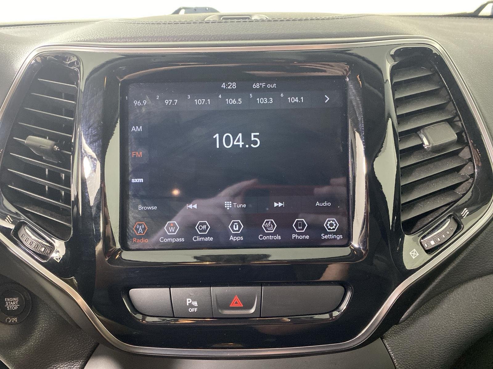 Used 2020 Bright White Clearcoat Jeep Limited image 18
