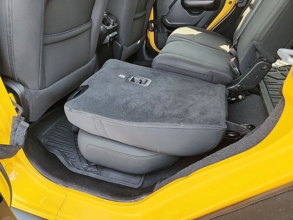 Used 2020  Jeep Unlimited Sport S image 39