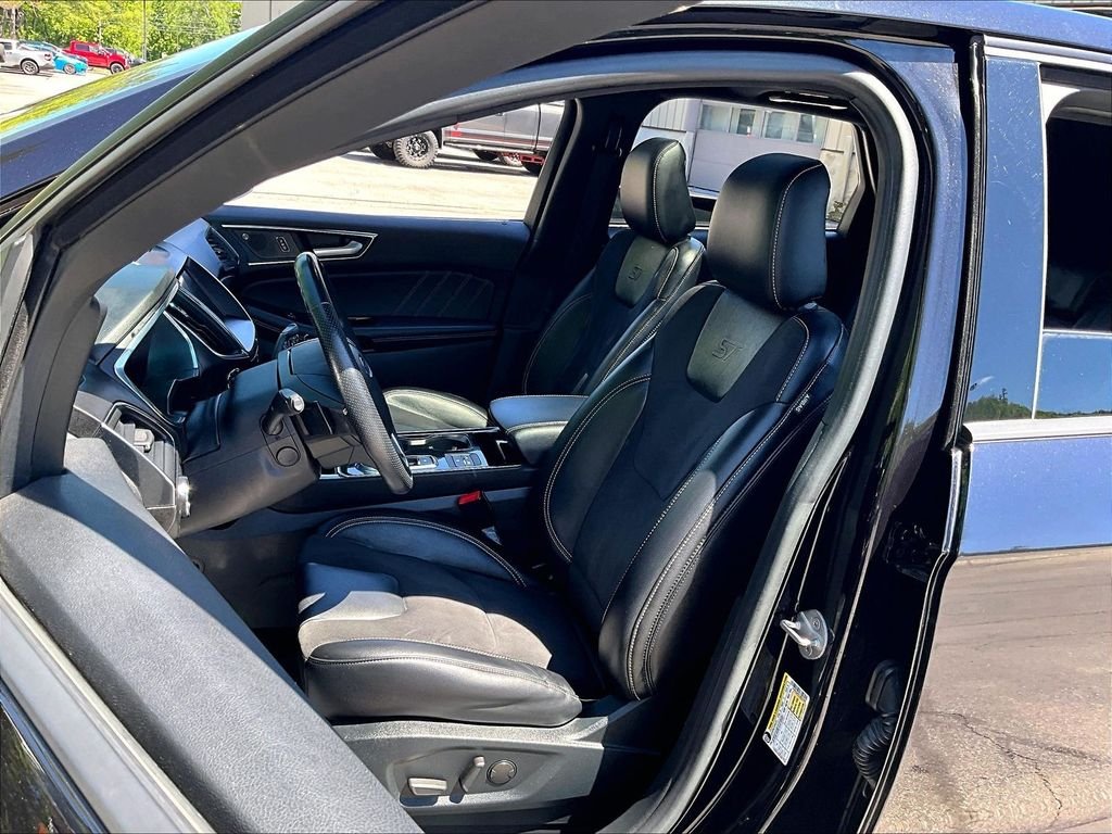 Used 2020 Black Ford ST image 10
