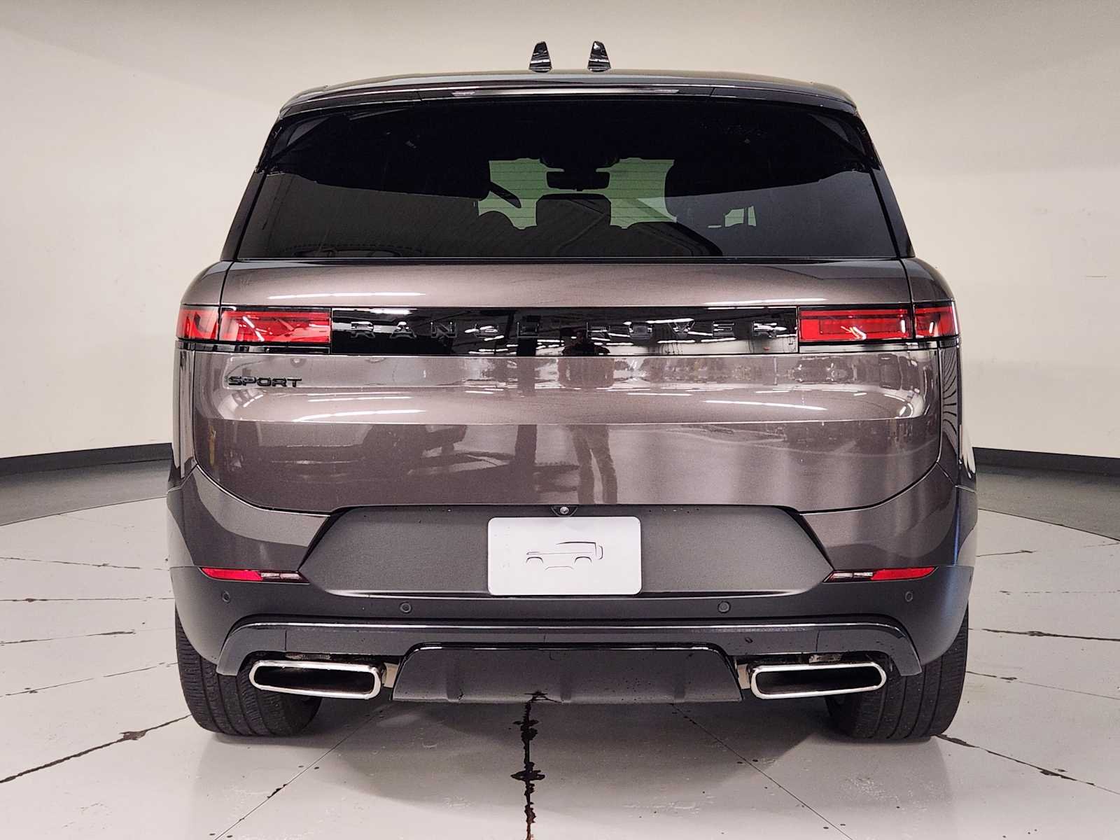 Certified Used 2024 Charente Grey Premium Metallic Land Rover SE image 10