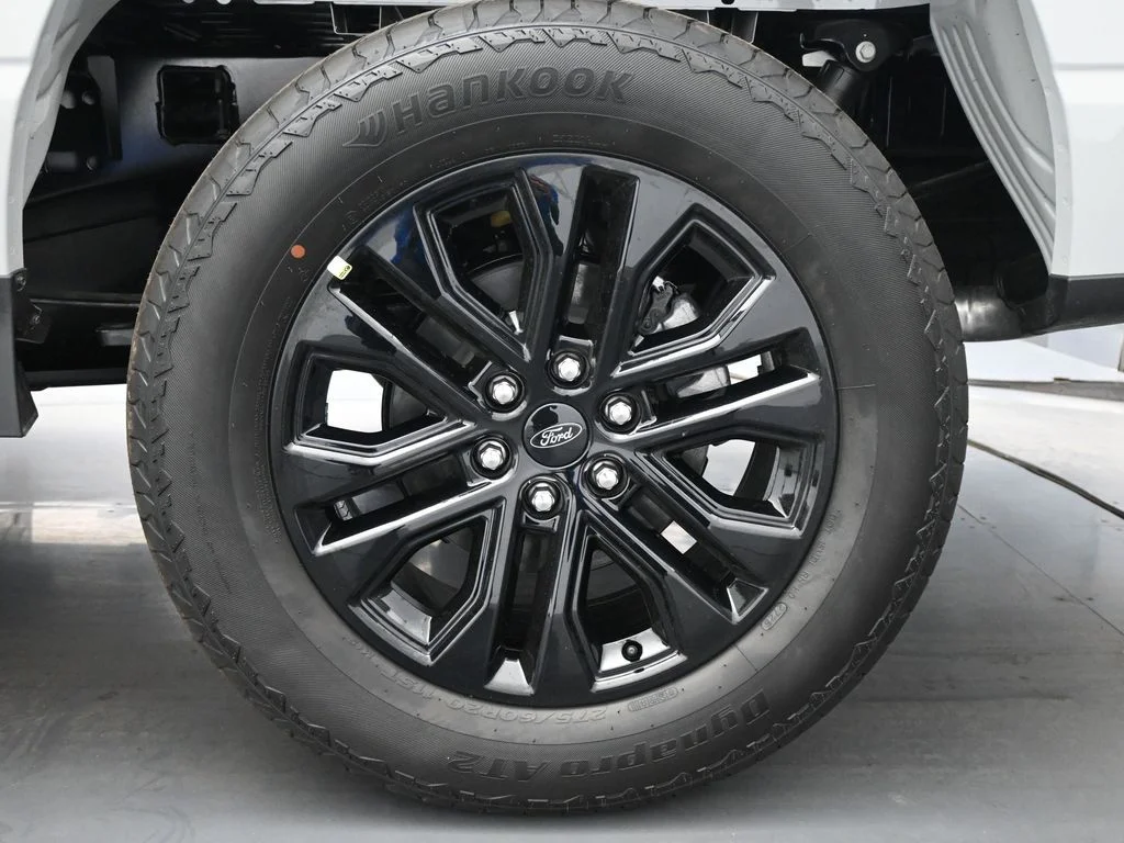 New 2026 Avalanche Ford Lariat image 22