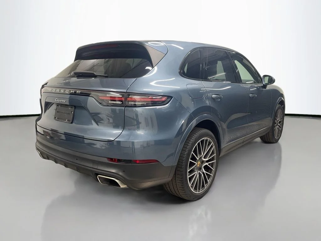 Used 2019 Biscay Blue Metallic Porsche  image 7
