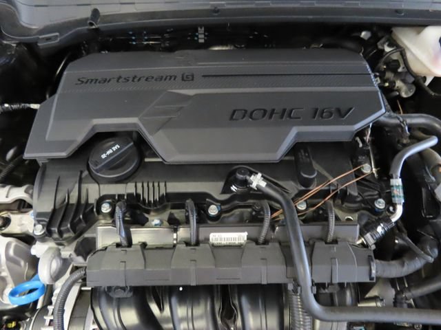 2025 Kia K4 LXS - Photo 32
