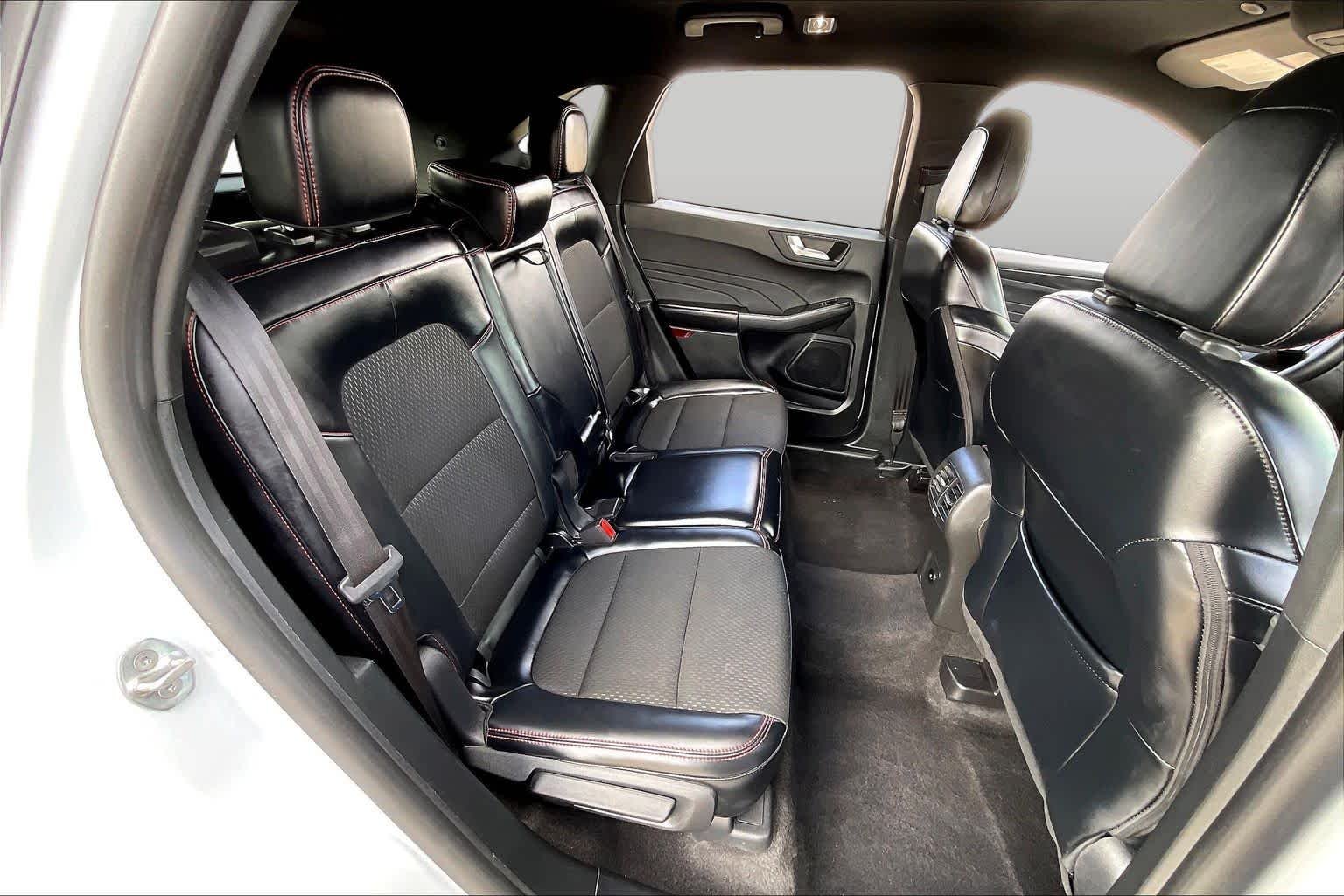 Used 2025 Space Silver Ford ST-Line image 16