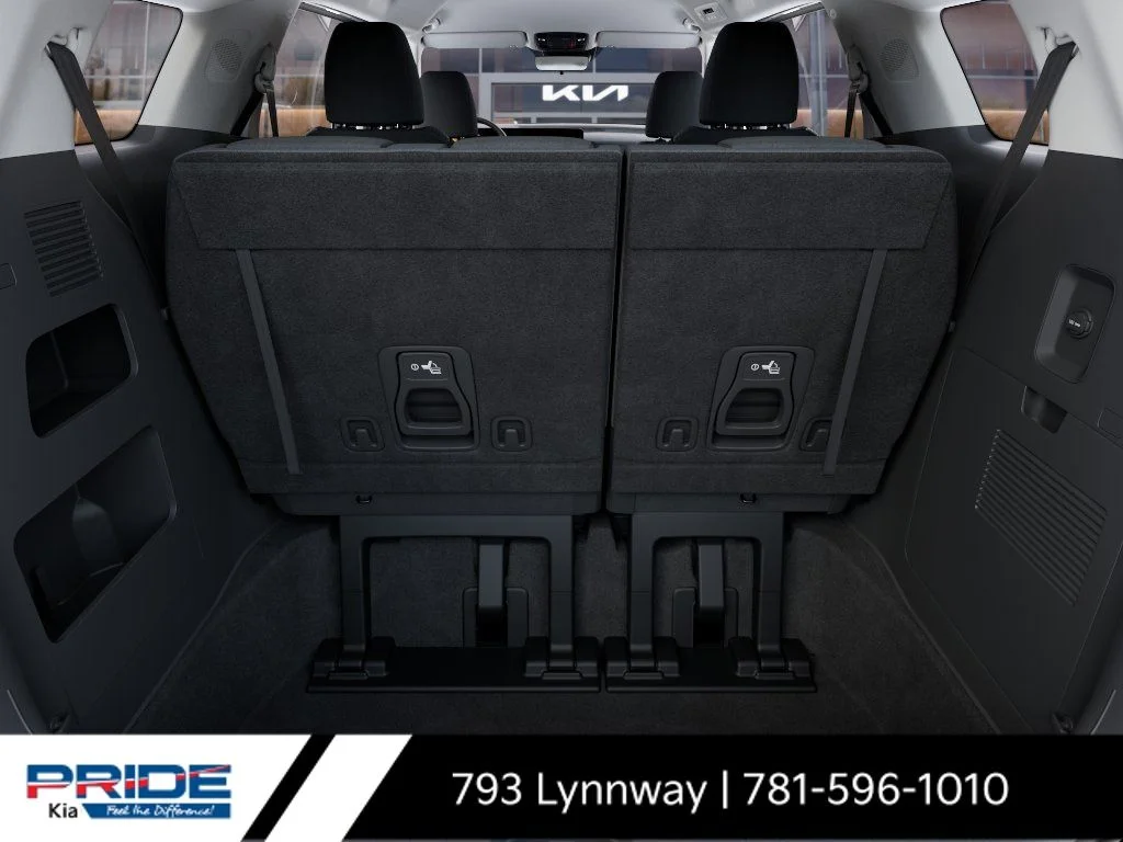 New 2026 Snow White Pearl Kia LX image 20